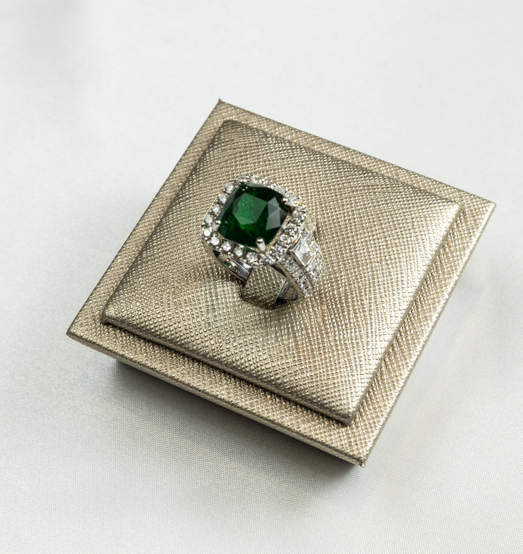 Tsavorite, Diamond Ring