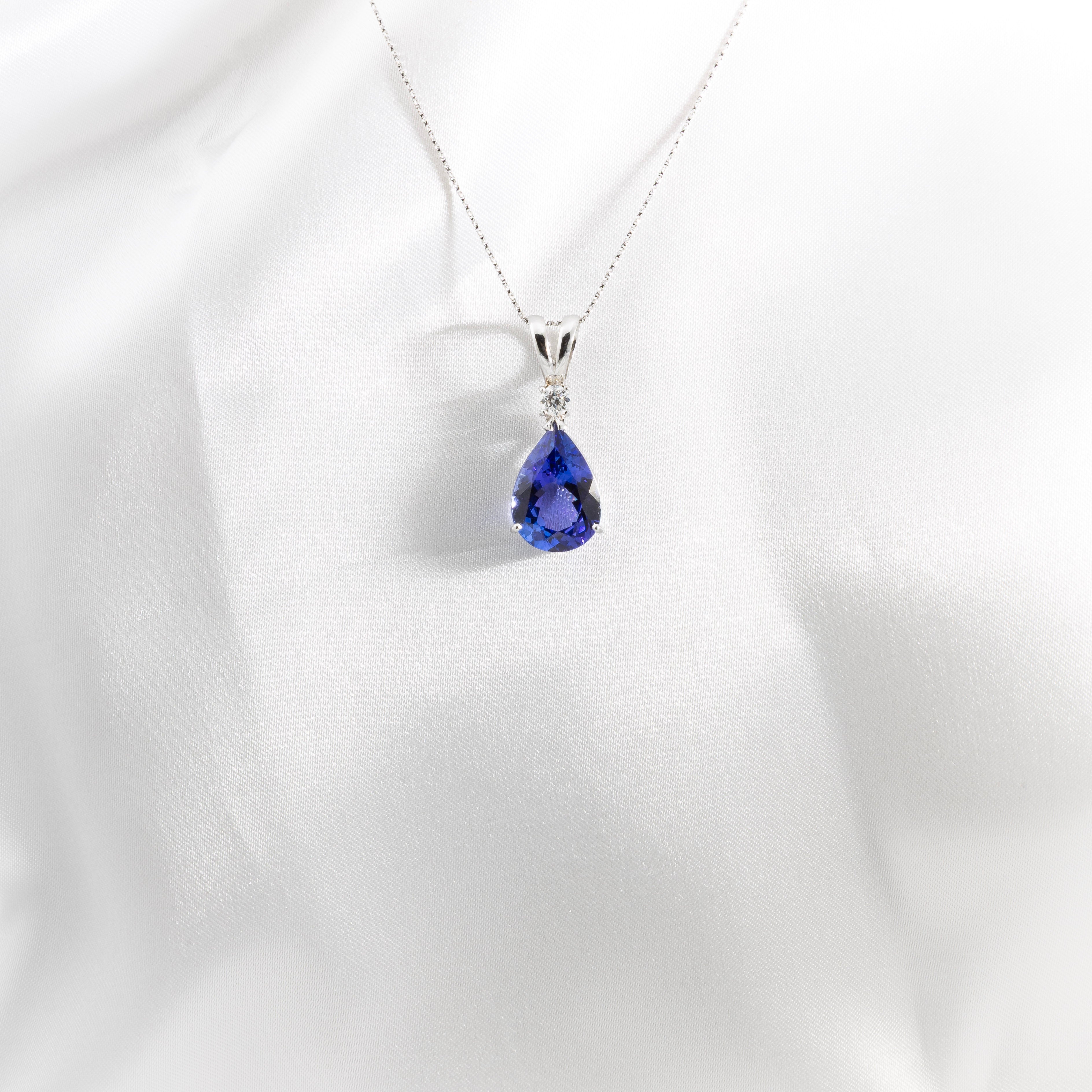 Tanzanite, Diamond Pendant