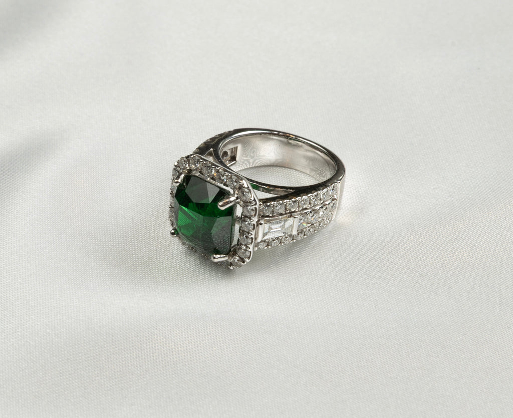 Tsavorite, Diamond Ring
