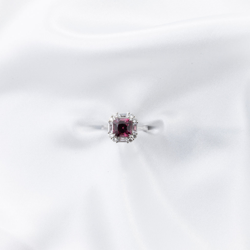 Spinel Ring With Diamond