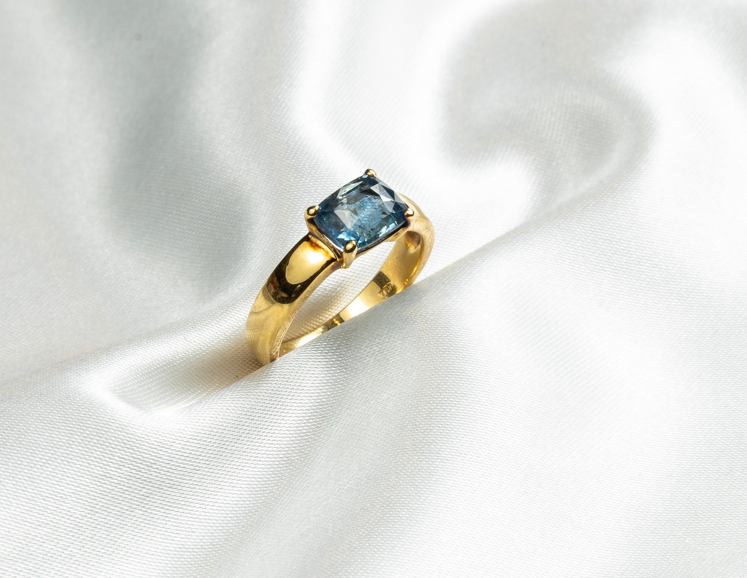 Blue Sapphire Ring