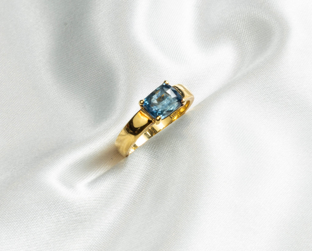 Blue Sapphire Ring