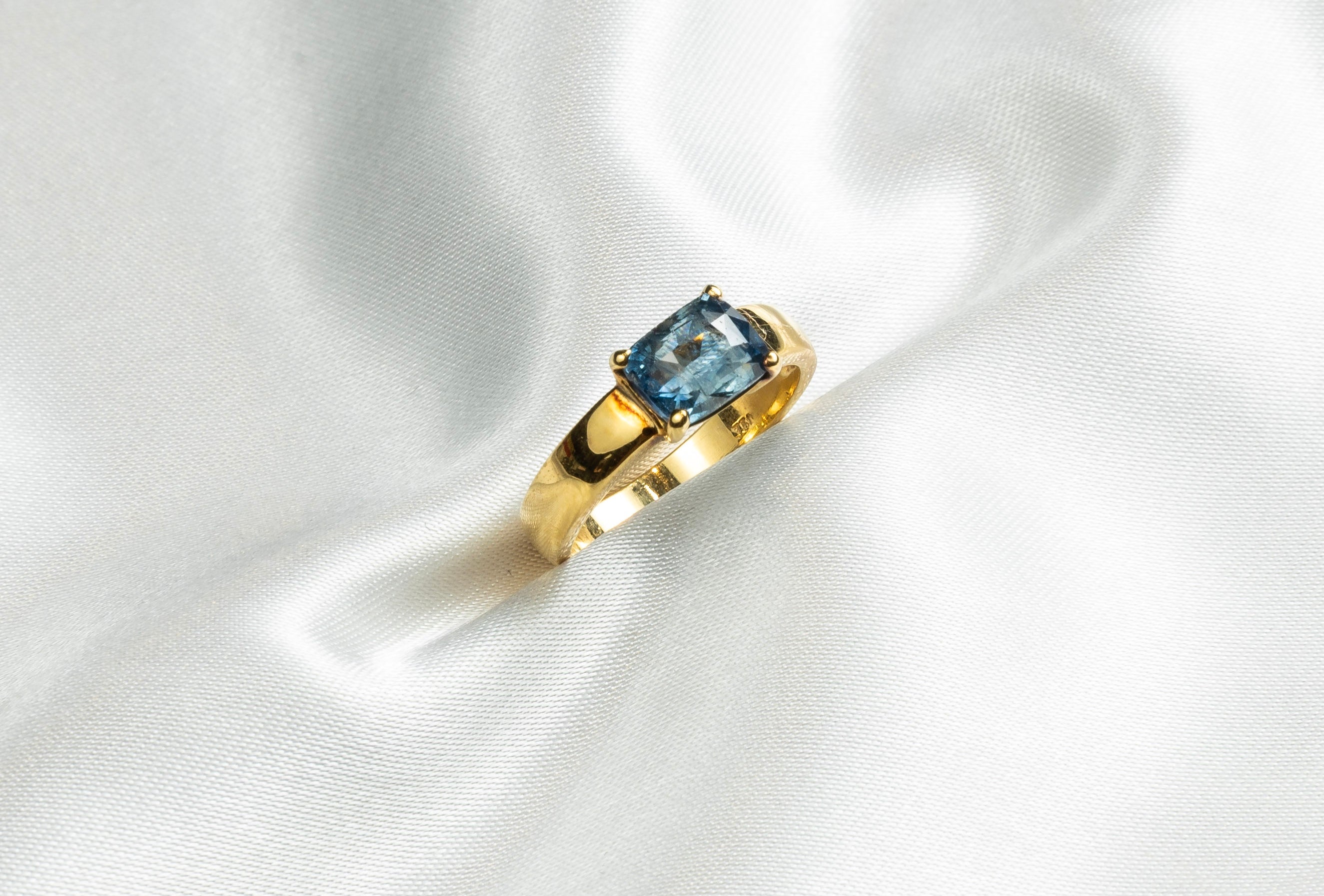 Blue Sapphire Ring