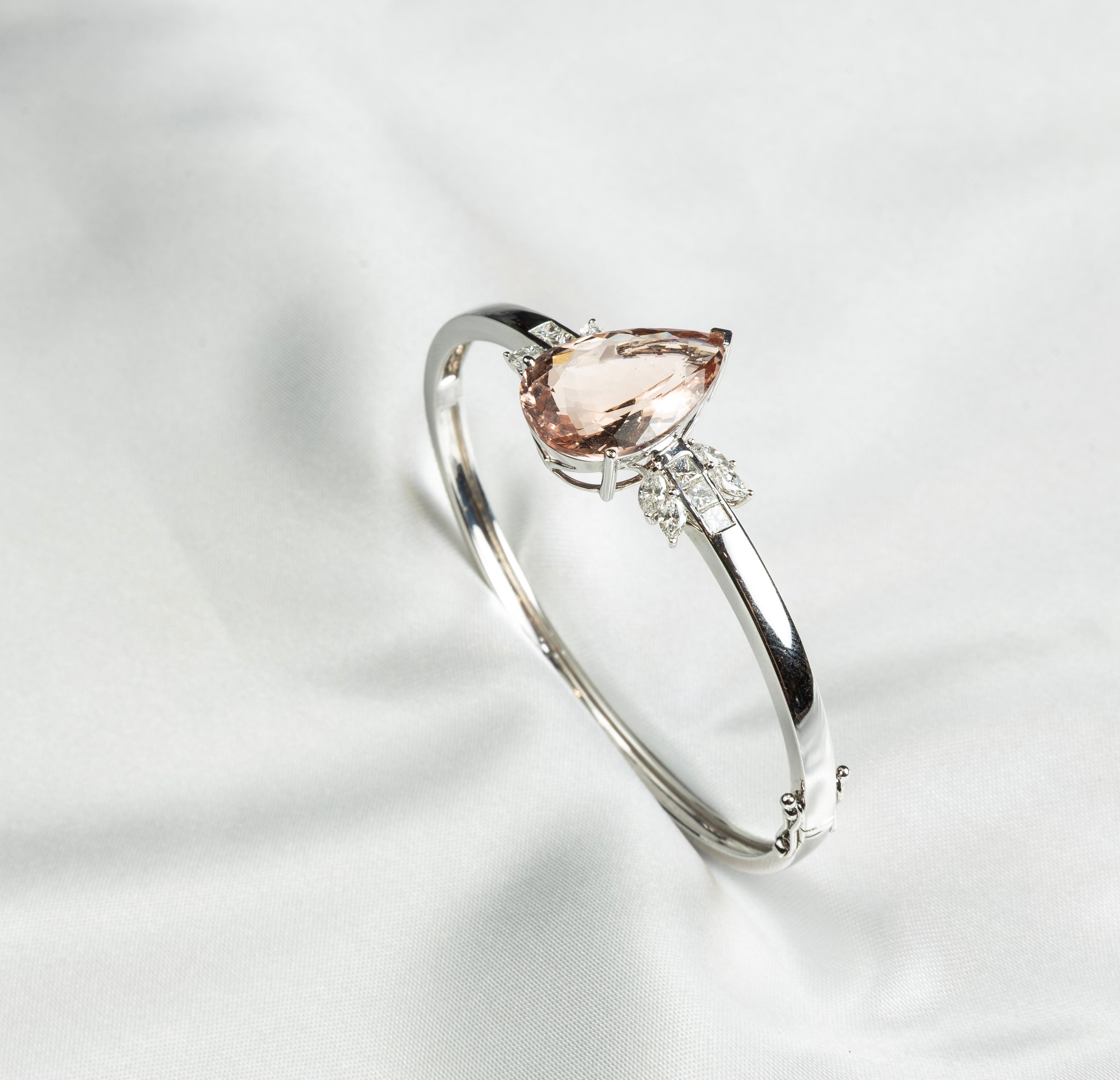Morganite Bangle Diamond