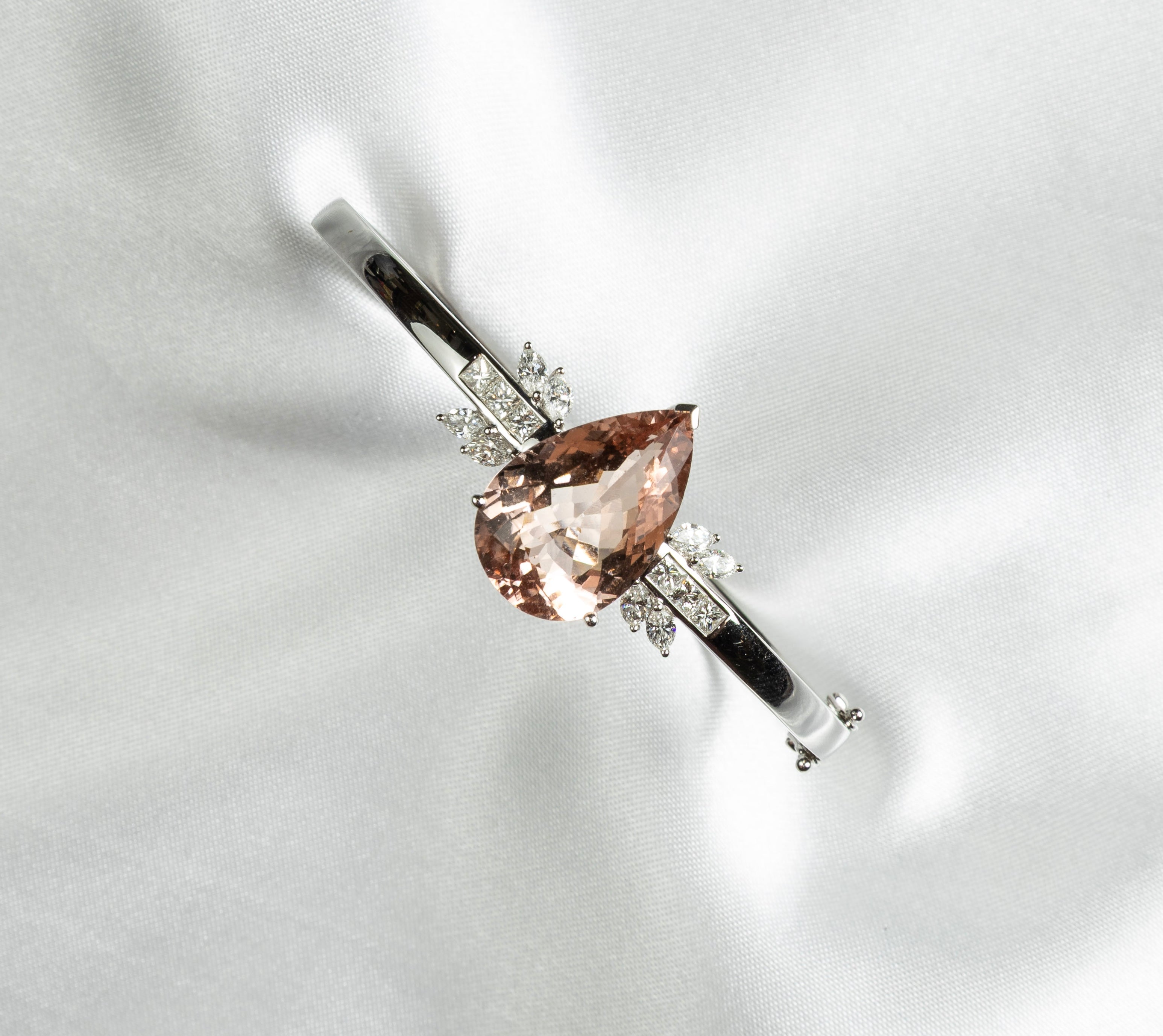 Morganite Bangle Diamond