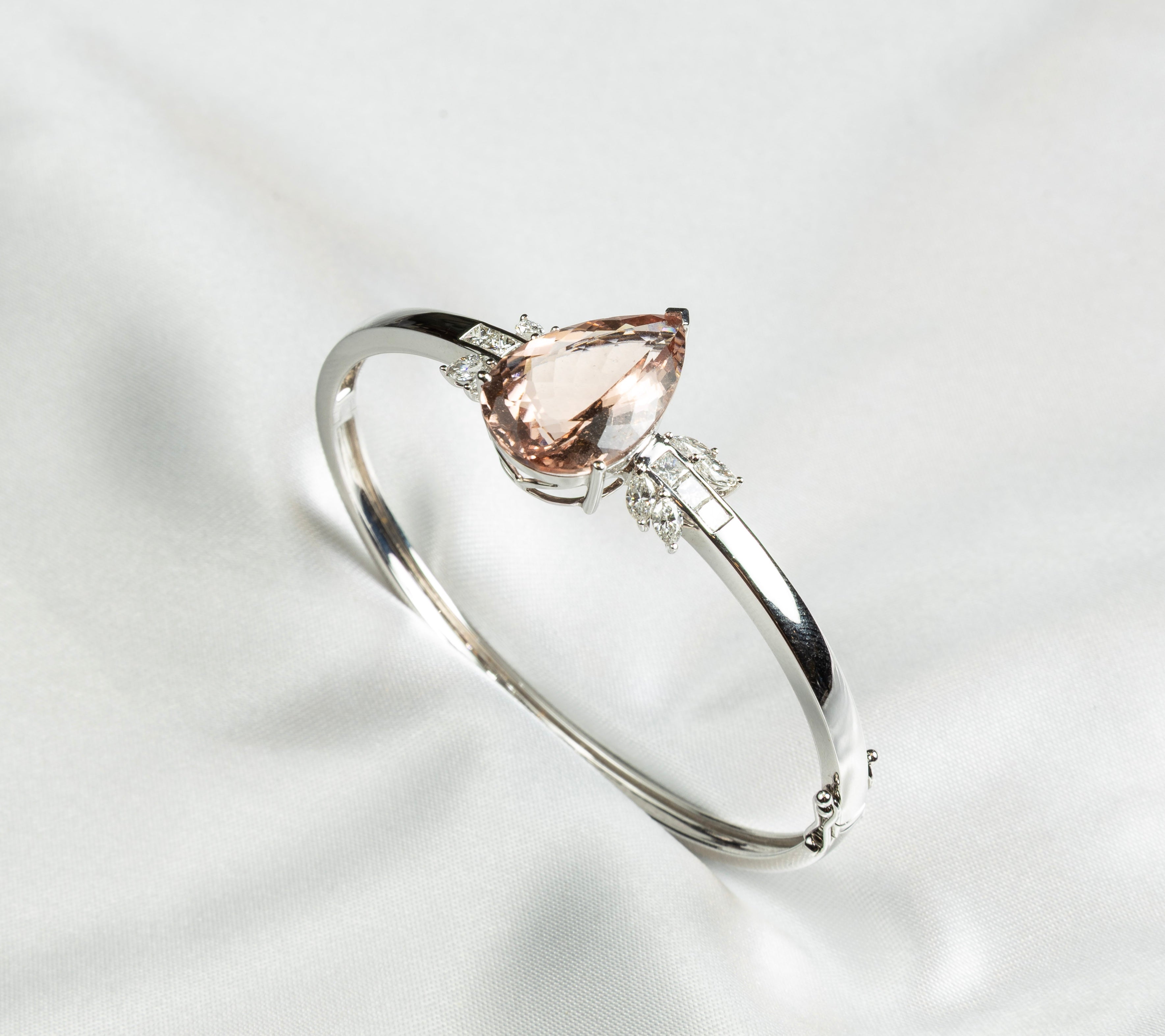 Morganite Bangle Diamond