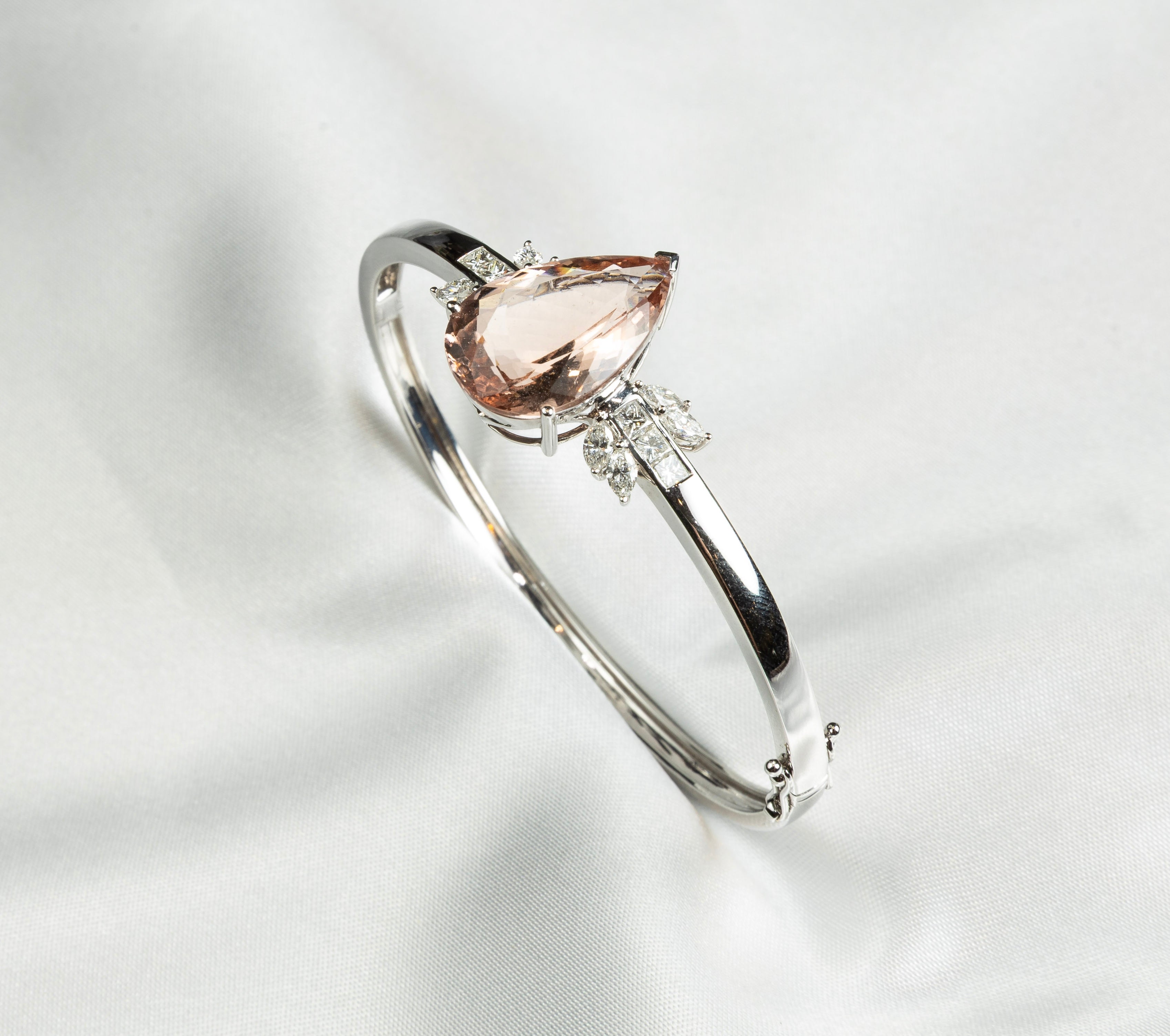 Morganite Bangle Diamond