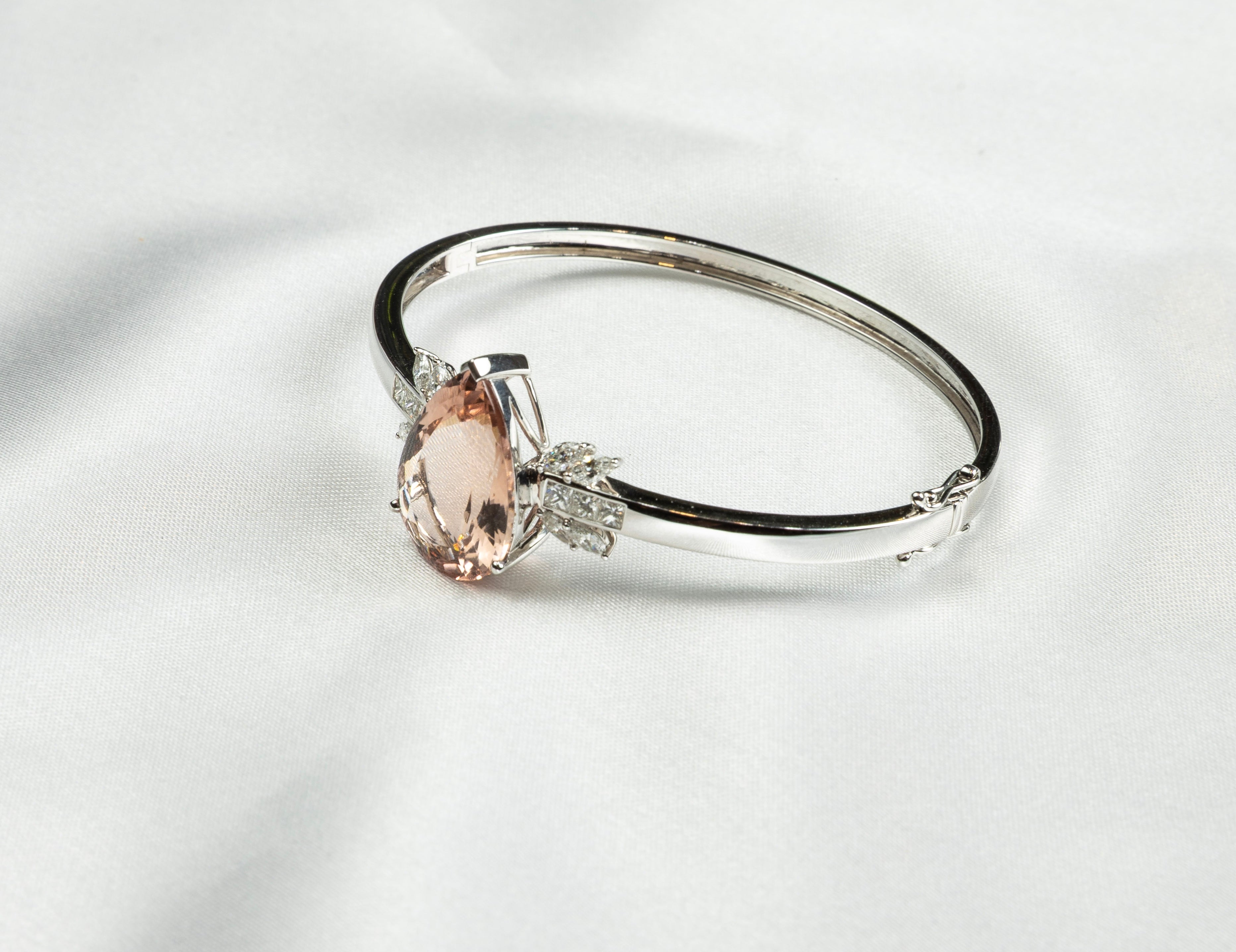 Morganite Bangle Diamond