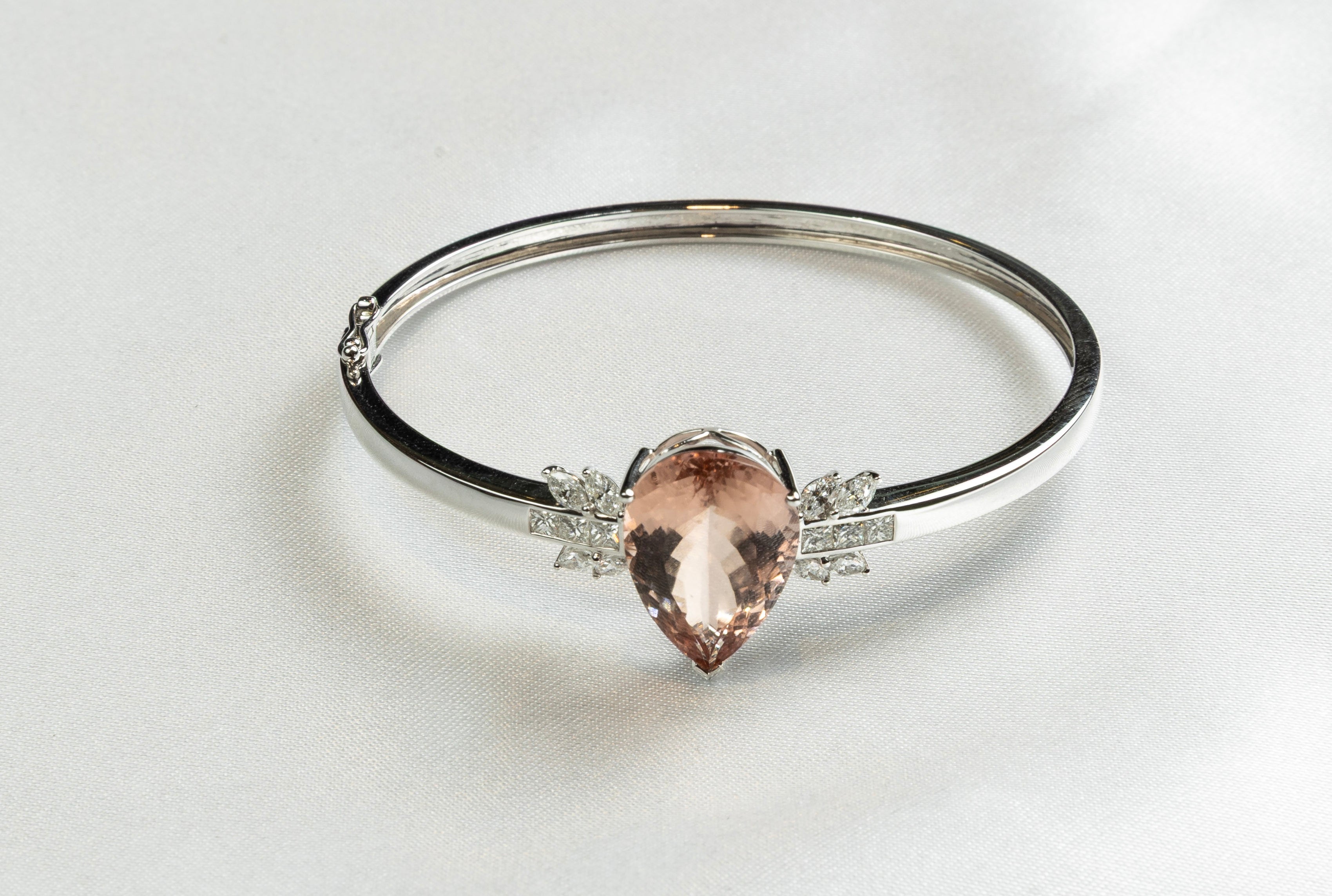 Morganite Bangle Diamond