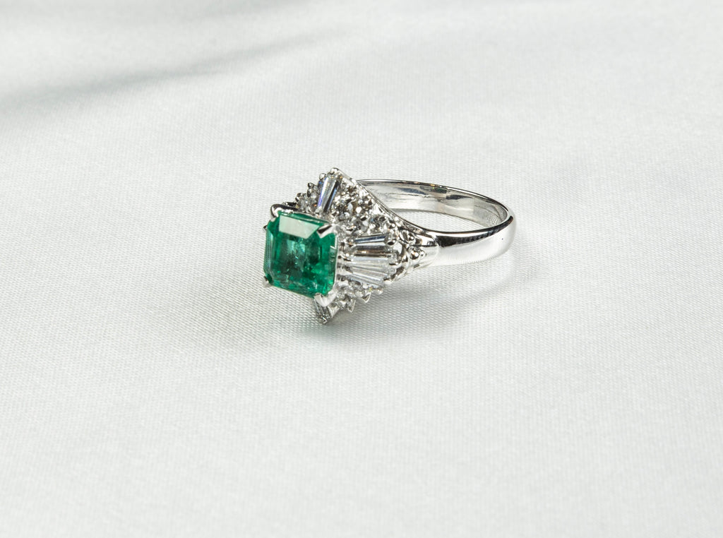 Emerald, Diamond Ring